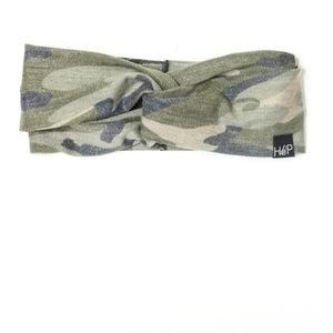 Harts and pearls Into The wild camo turban